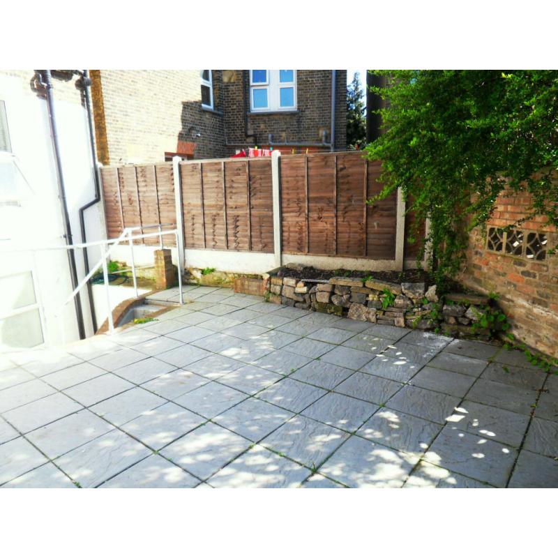 Good double room available in Forest Gate 1min to station London