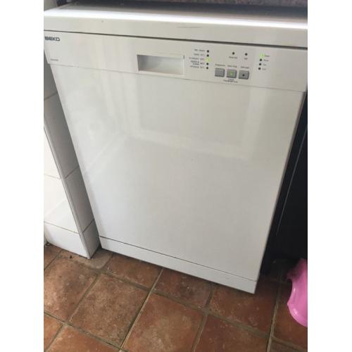 Beko Dishwasher VGC