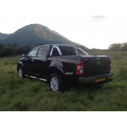 2015 Toyota Hilux Invincible 3.0 NO VAT Black