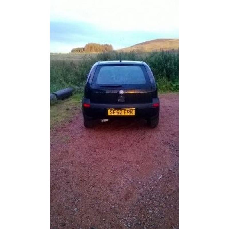 For sale is my vauxhall corsa sxi 1.2 full Mot lots of new parts
