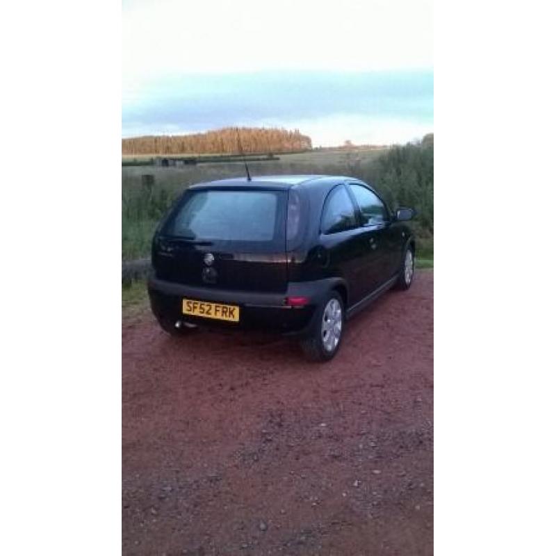 For sale is my vauxhall corsa sxi 1.2 full Mot lots of new parts