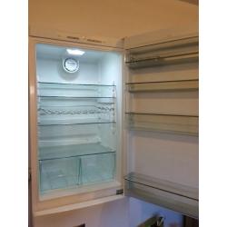 Míele Fridge Freezer, as new condition, white