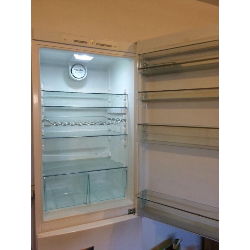 Míele Fridge Freezer, as new condition, white