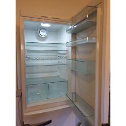 Míele Fridge Freezer, as new condition, white