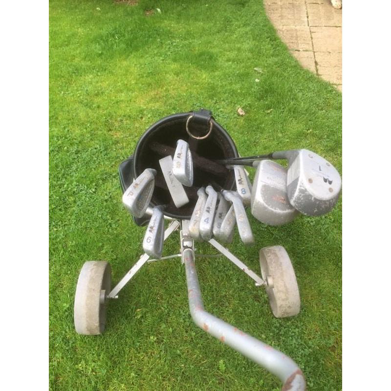 Golf clubs