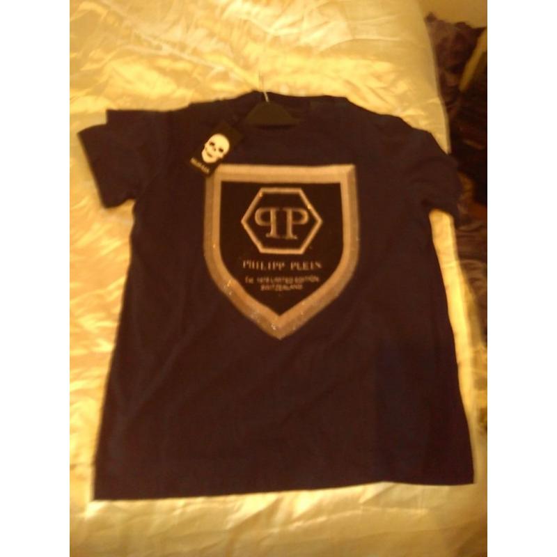 original Phillip plien t-shirts & hugo boss jeans
