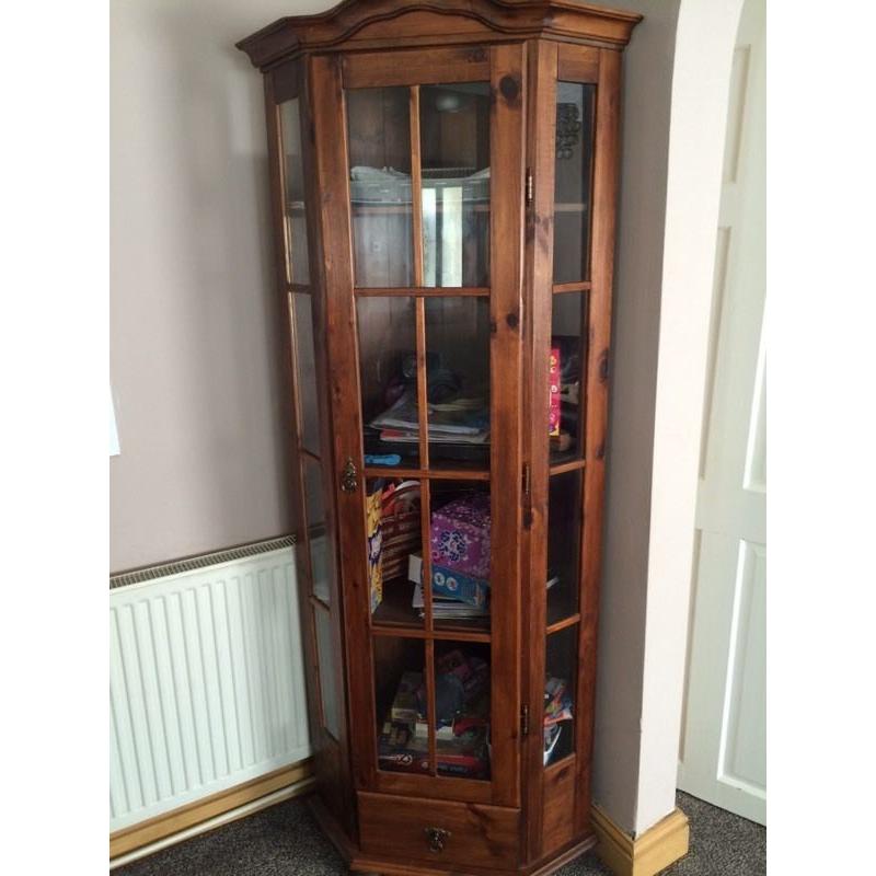 Wooden corner unit