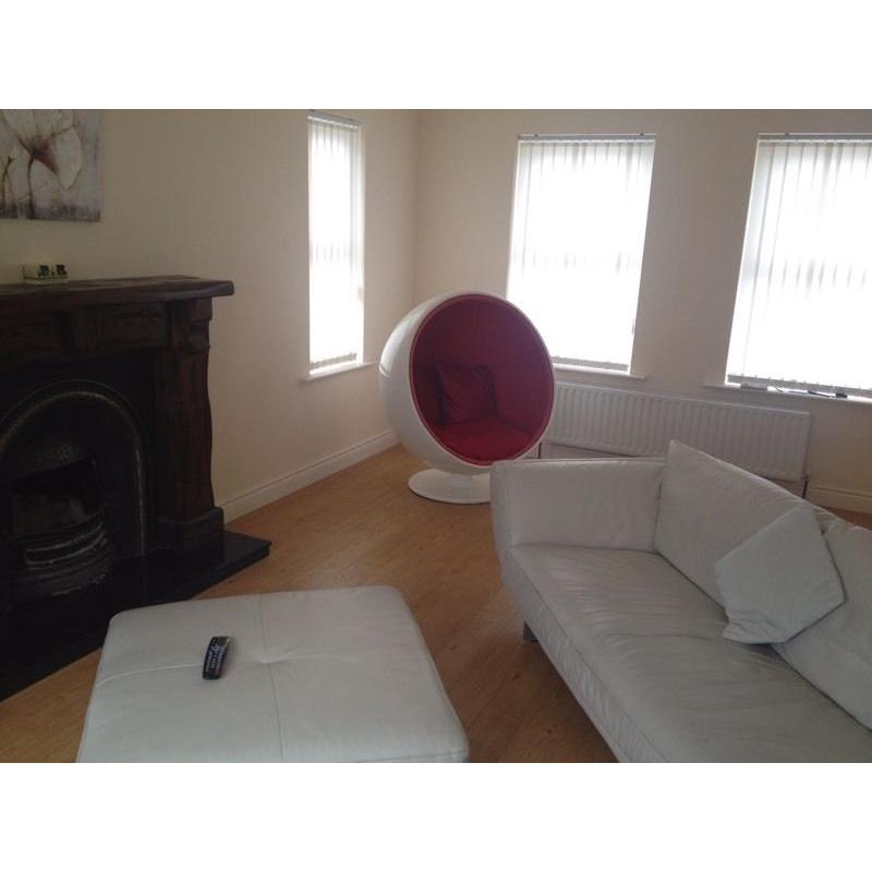 Fantastic double room in central Portstewart - Professional house close to Coleraine!!