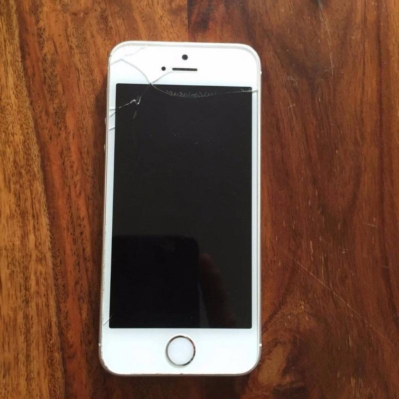 iPhone 5s - Silver - 16GB