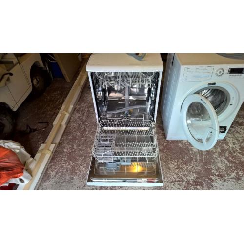 HOTPOINT Aquarius dishwasher