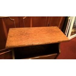 20TH CENTURY OAK MAGAZINE RACK