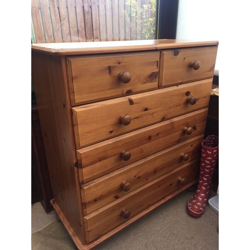 Pine wardrobe and chest of drawers