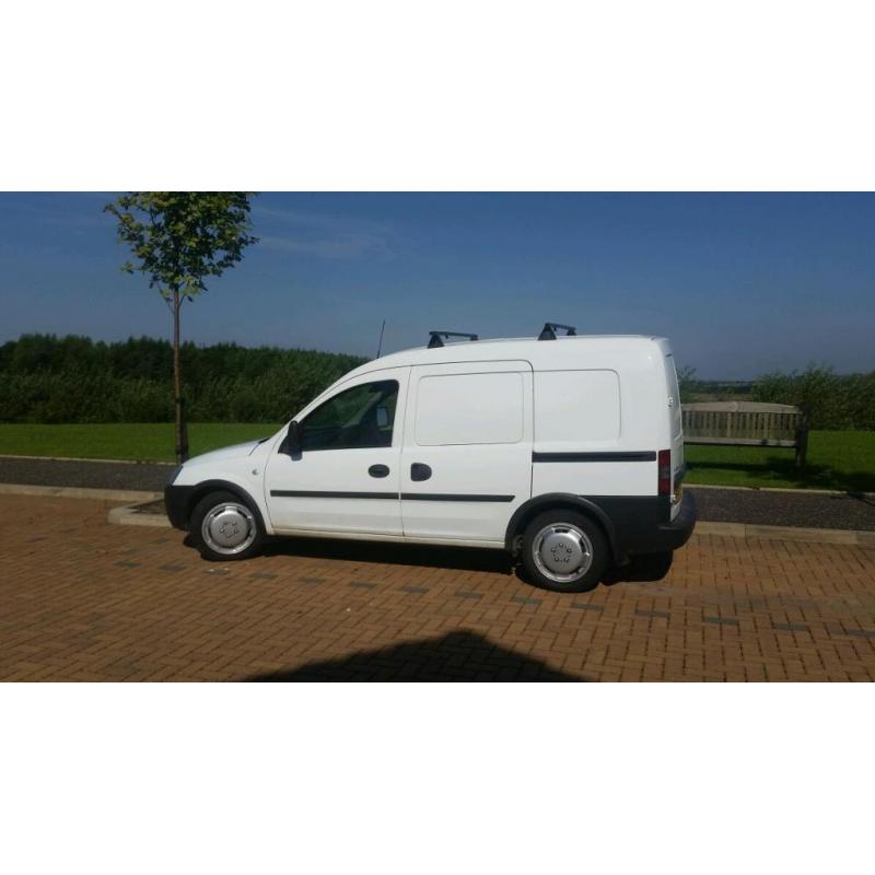 2007 vauxhall combo 1.3 cdti crewvan years mot 60 MPG similar to partner berlingo caddy