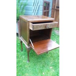 Bed side table