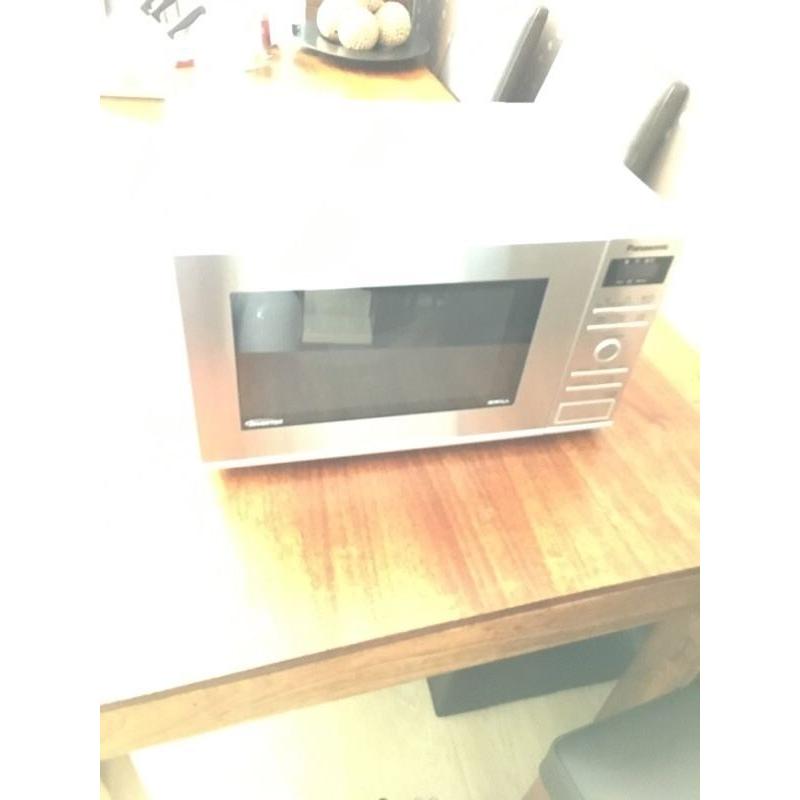 Panasonic Microwave with Grill NN-GD371S