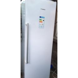 Bosh upright freezer, very good condition, 59 cm wide, 185 cm tall, 57 cm deep, 244 litre capacity