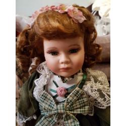 Collection of porcelain dolls x5