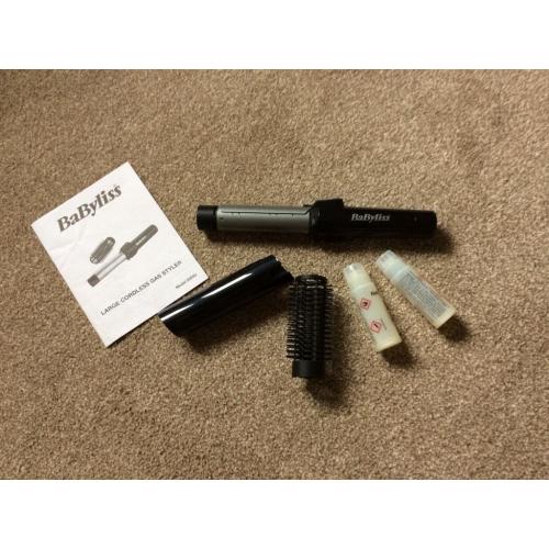 BaByliss large cordless gas styler with 2 gas refills.