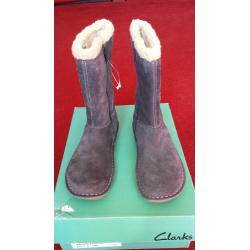 Grey suede Clarks boots size 2 ½ F new in box eu 35