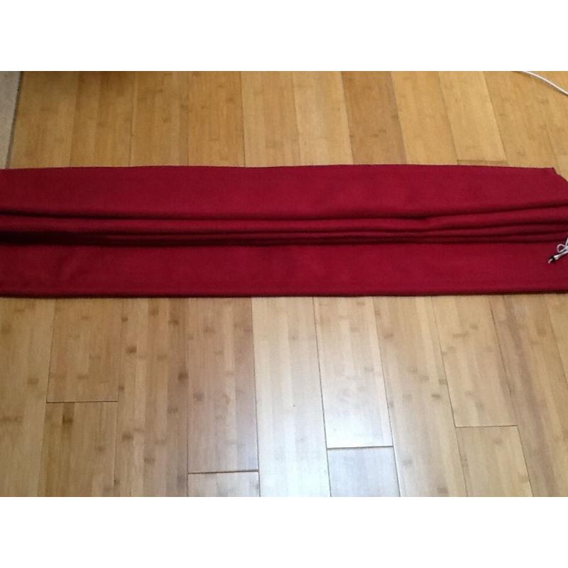 NEXT Roman Blind with 2 matching cushions - cranberry coloured