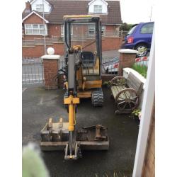 JCB 1.5 tonne mini digger