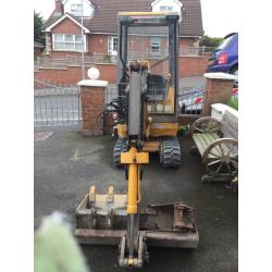 JCB 1.5 tonne mini digger