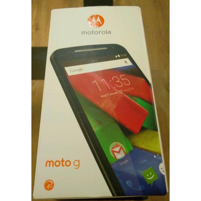 Unlocked 4G Moto G Phone running Android 6.0.1 Marshmallow - cracked screen