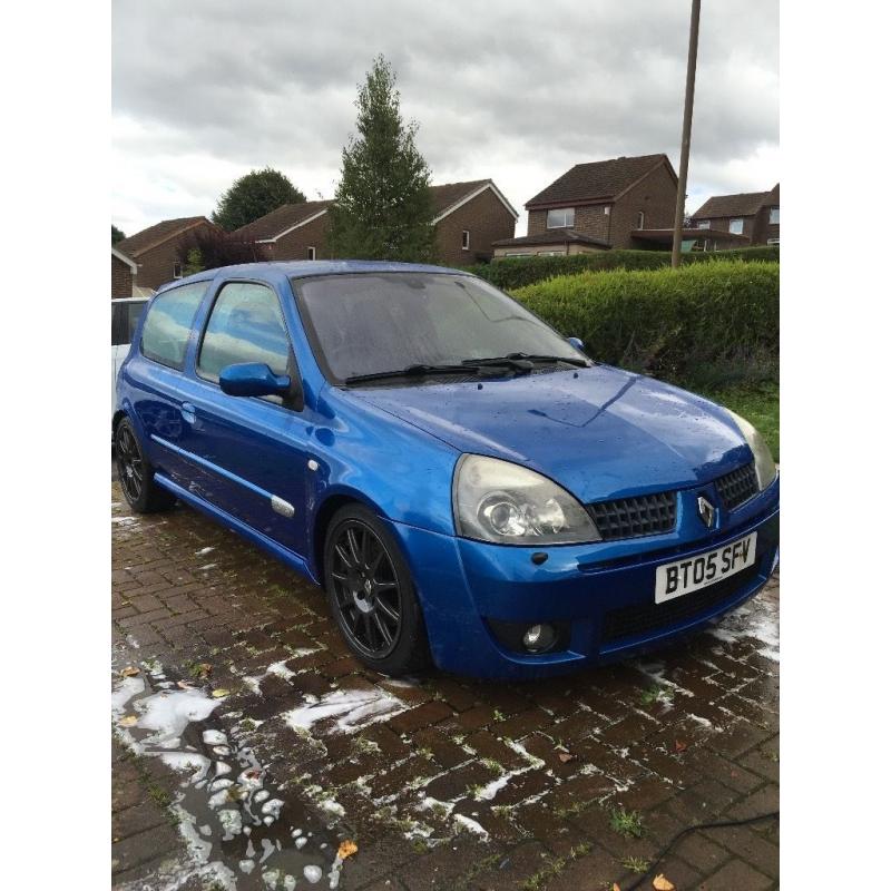 Renault Clio 182 Sport. 16 inch Speedline Turini alloys and Recaro seats.MOT until Aug 2017