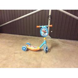 Kids "planes rusty" scooter.
