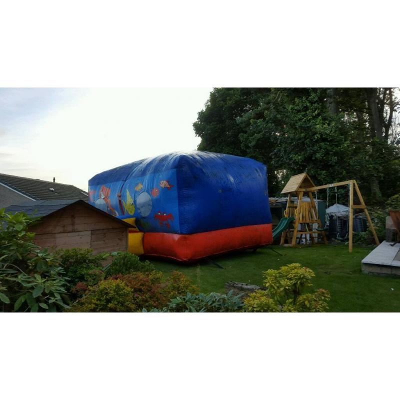 14ft commercial quality bouncy castle