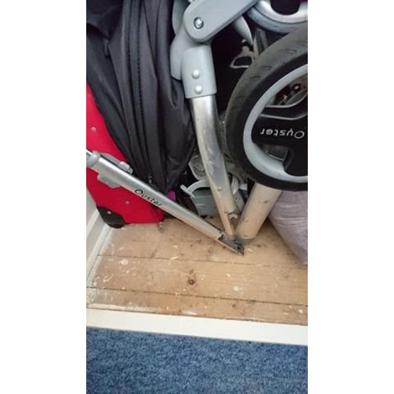 Babystyle oyster pushchair