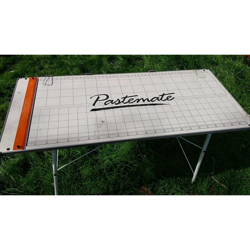 Pastemate pasting wallpaper table