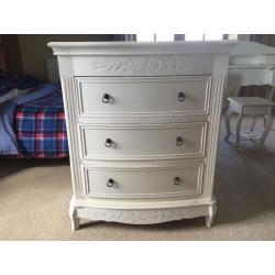 White shabby chic chest of drawers and dressing table with stool. Excellent condition.