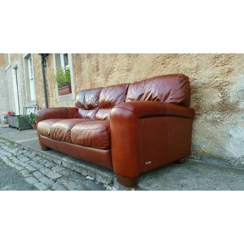 Italian brown leather couch sofa. Pub. Cafe. Restaurant. Industrial look