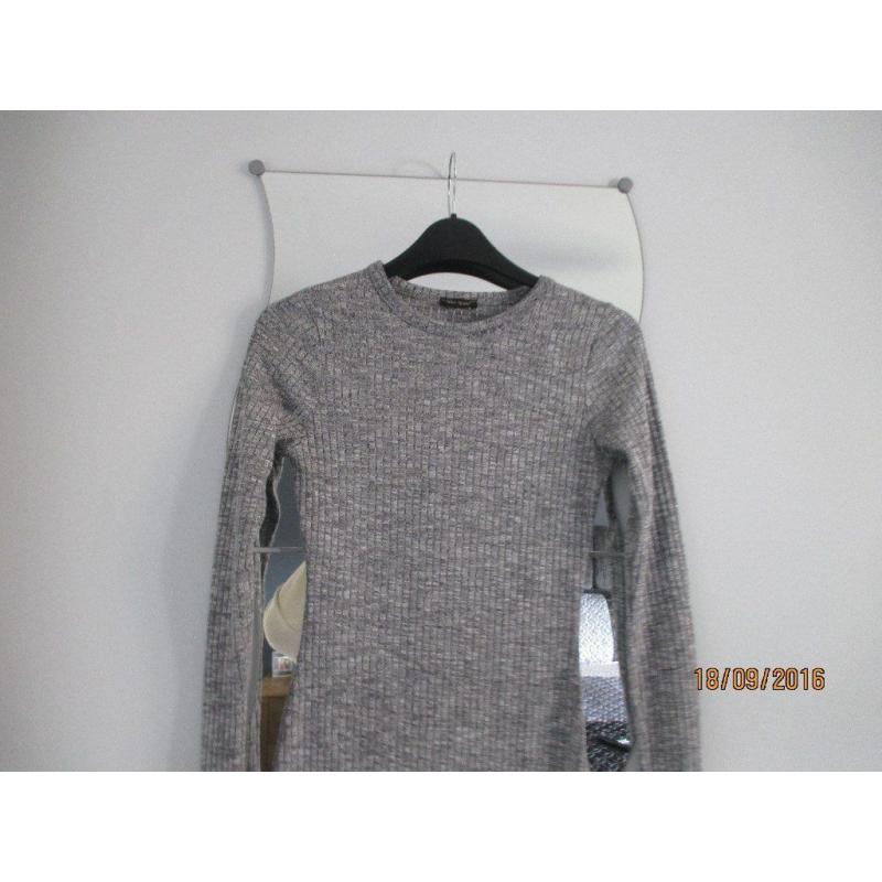 LADIES/GIRLS DRESSES, BOTH SIZE 6