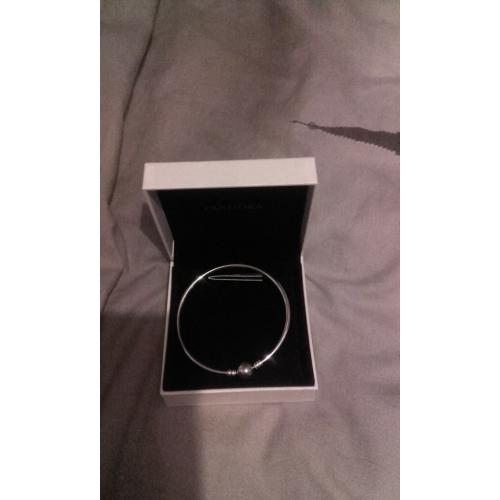 pandora bracelet