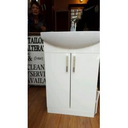 Sink with cabinet