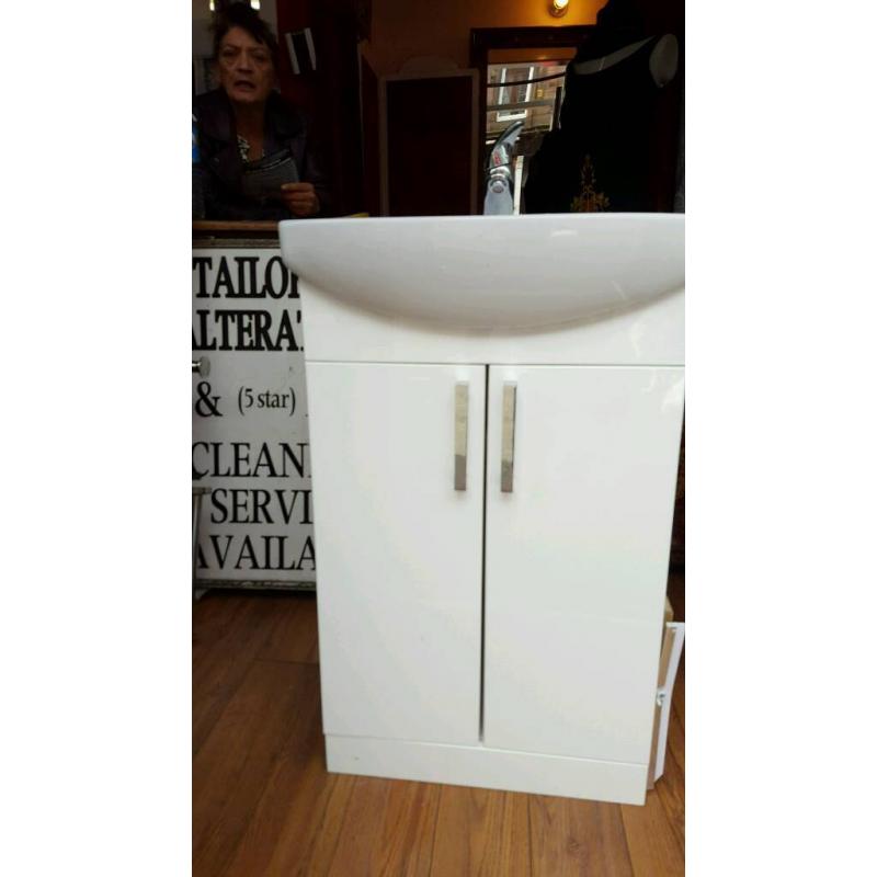 Sink with cabinet