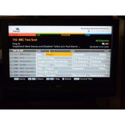 SONY 32" HD LCD digital colour TV in black, with instructions. Great condition, selling to upgrade.