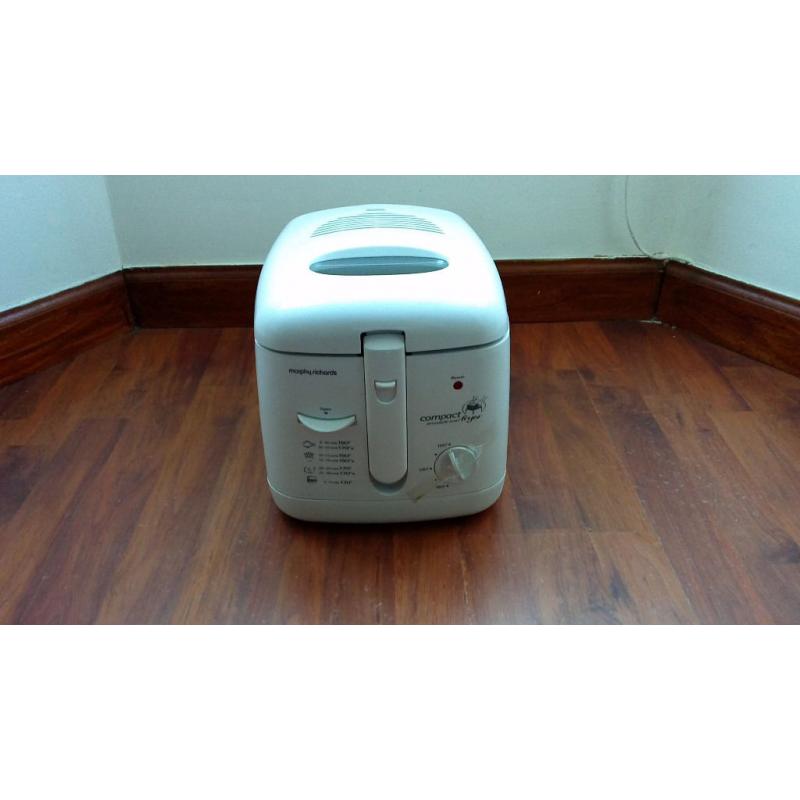 MORPHY RICHARDS COMPACT REMOVABLE BOWL FRYER BRAND NEW UNUSED