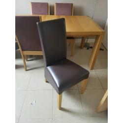 6 seat dinning room solid oak table and chairs