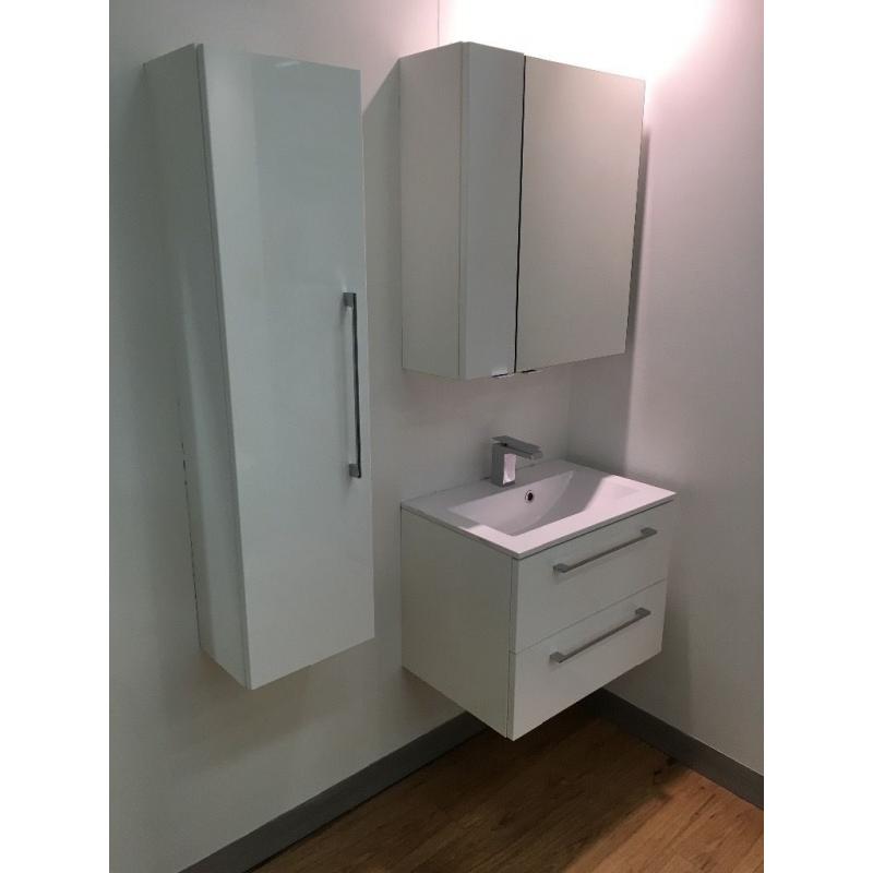 BATHROOM FURNITURE