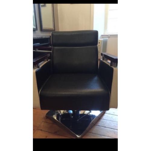Barber Chairs - Beauty Chair (4 available)