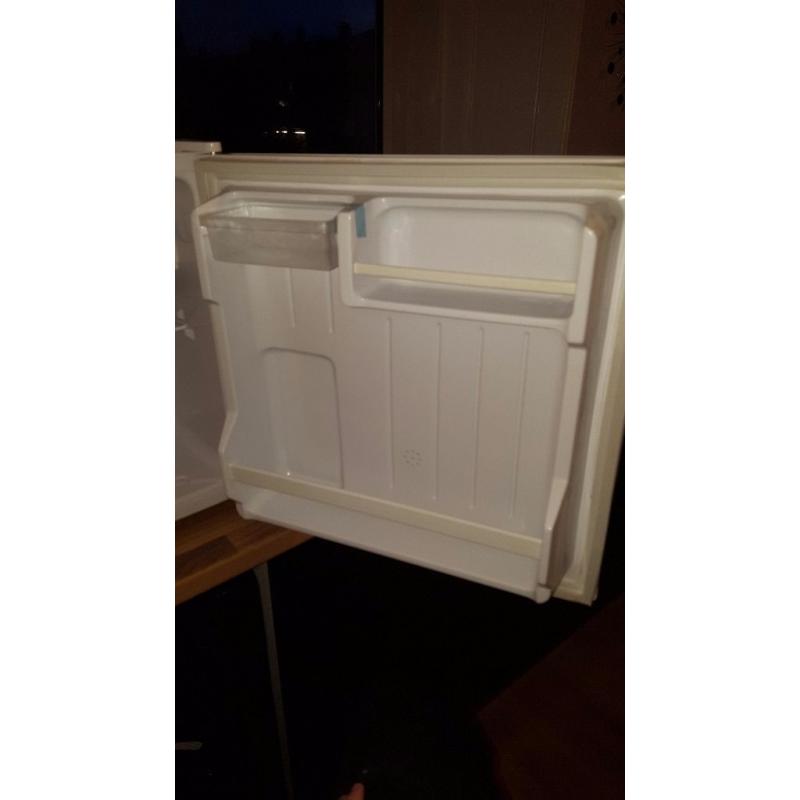 50L Mini fridge freezer