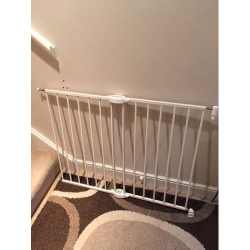 Lindam safety gate
