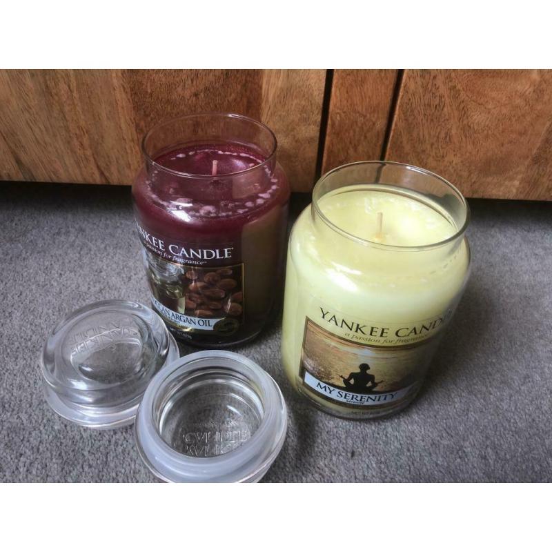 Two unused large Yankee candles