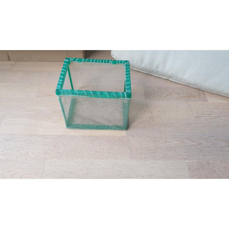Fish tank aquarium hatchery