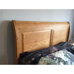 Solid wood sleigh bed