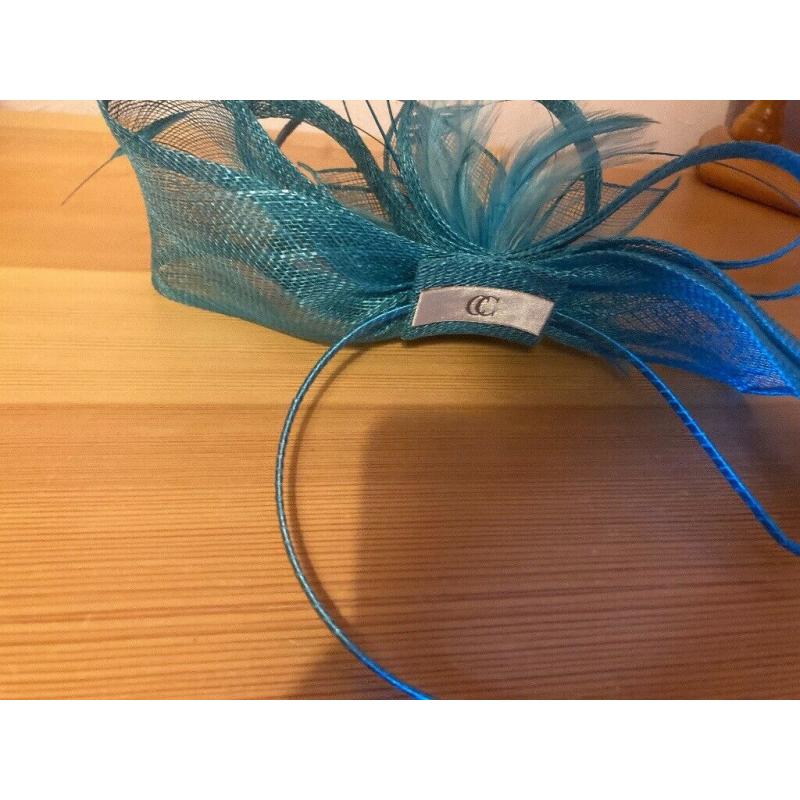 Stunning turquoise fascinator from CC - new & unworn, from smoke / pet-free home