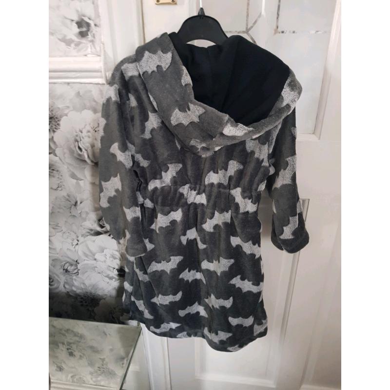 Boys dressing gown brand new 3 to 4 years
